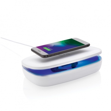 Logotrade Werbegeschenke das Foto: UV-C Sterilisations-Box mit 5W Wireless Charger