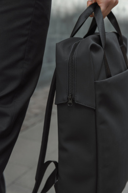Logotrade Geschäftsgeschenke das Foto: VINGA Baltimore RCS Tote Rucksack