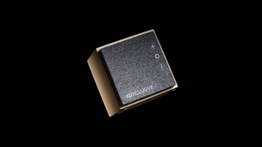 Logo trade promotional gift photo of: Wynn 5W bamboo wireless speaker
