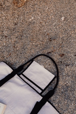 Logotrade corporate gift picture of: VINGA Volonne AWARE™ recycled canvas beach mat