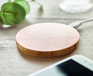 Logotrade promotional items photo of: Wireless charger bamboo 10W RUNDO +