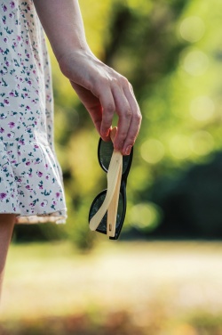 Logotrade firmakingid pilt: Bambusest ja RCS taaskasutatud plastikust päikeseprillid