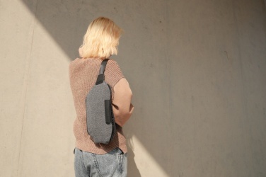 Logotrade reklaamtoote foto: Õlakott Urban Bumbag