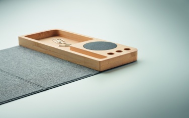 Logotrade reklaamtooted pilt: Juhtmeta bambusest laadija 15W