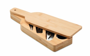 Logo trade reklaamkingid foto: Pudelikujuline veinikomplekt