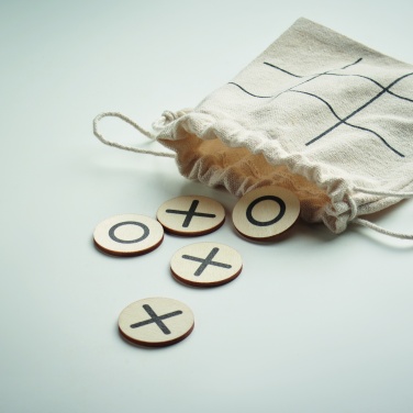 Logotrade meened pilt: Puidust tic tac toe