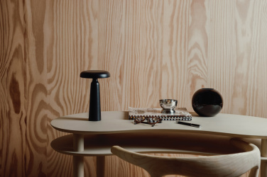 Logotrade meene foto: VINGA Avery RCS laualamp