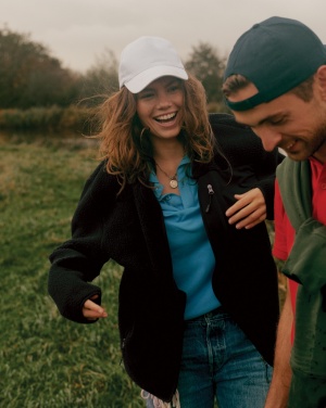 Logotrade liikelahjat kuva: Iqoniq Diran teddyfleecetakki kierrätetystä polyesteristä