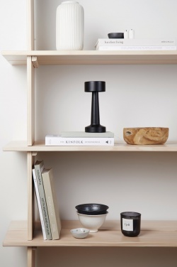 Logotrade mainoslahja tuotekuva: VINGA Maris RSC  -pöytävalaisin kierrätettyä muovia