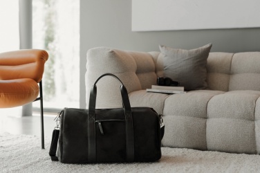 Logotrade mainoslahjat ja liikelahjat tuotekuva: VINGA Marlow RCS -weekend bag kierrätettyä polyesteriä