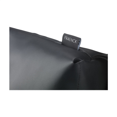 Logo trade mainoslahjat ja liikelahjat kuva: Freenck James -reppu 17"