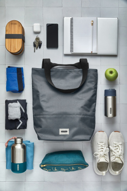 Logo trade mainoslahja ja liikelahja tuotekuva: Black+Blum 16 L eristetty kauppa-/retkilaukku