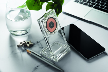 Логотрейд pекламные cувениры картинка: Acrylic wireless charger 15W