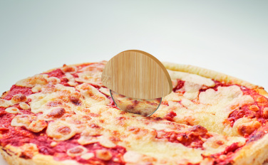 Логотрейд pекламные cувениры картинка: Round bamboo pizza cutter
