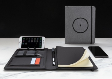 Logotrade reklamprodukter bild: Air A5 anteckningsbokomslag med 5W trådlös laddning