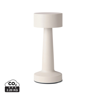 Logotrade kampanjprodukter bild: VINGA Maris RCS återvunnen plast bordslampa